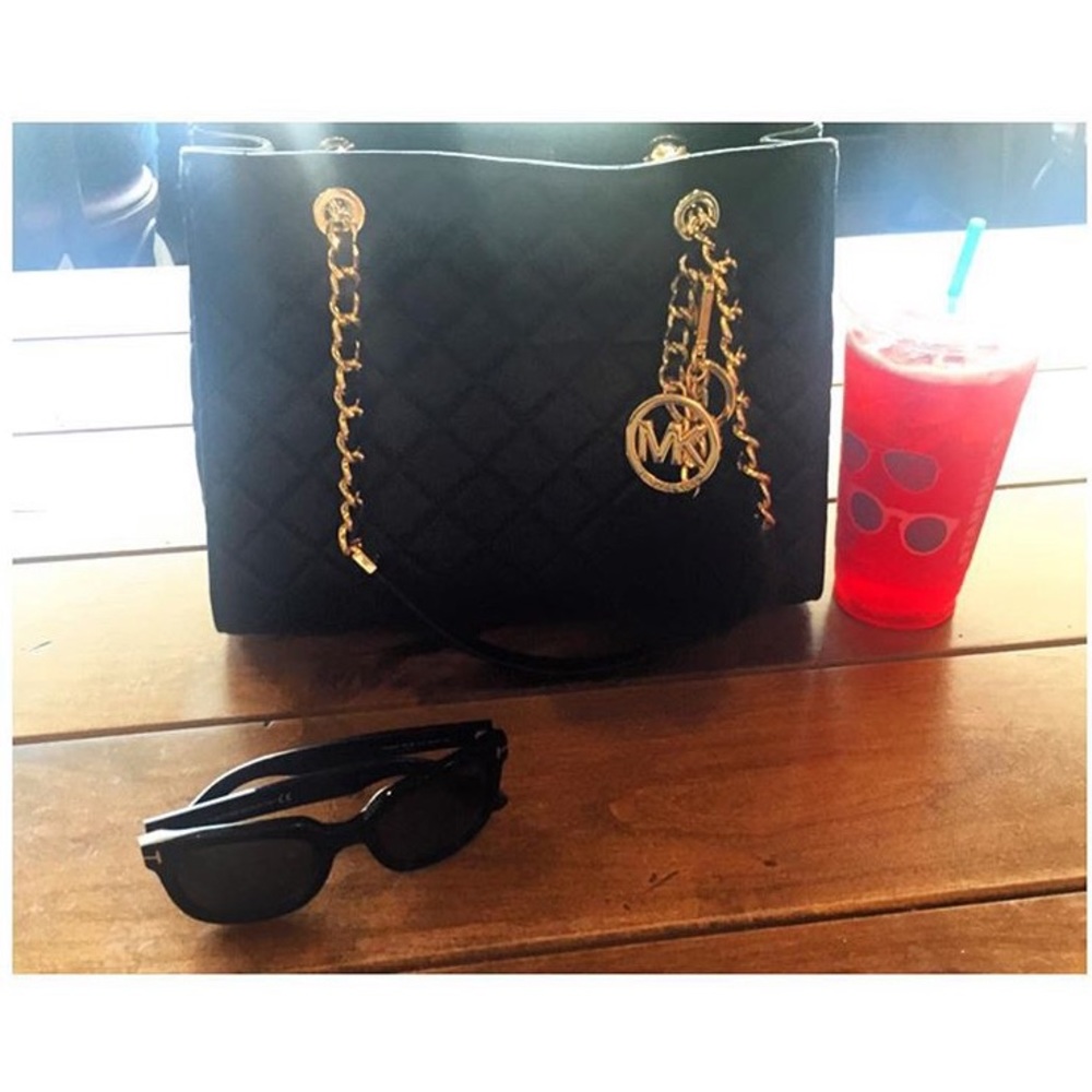 Michael Kors Quilted handBag With Gold Chain